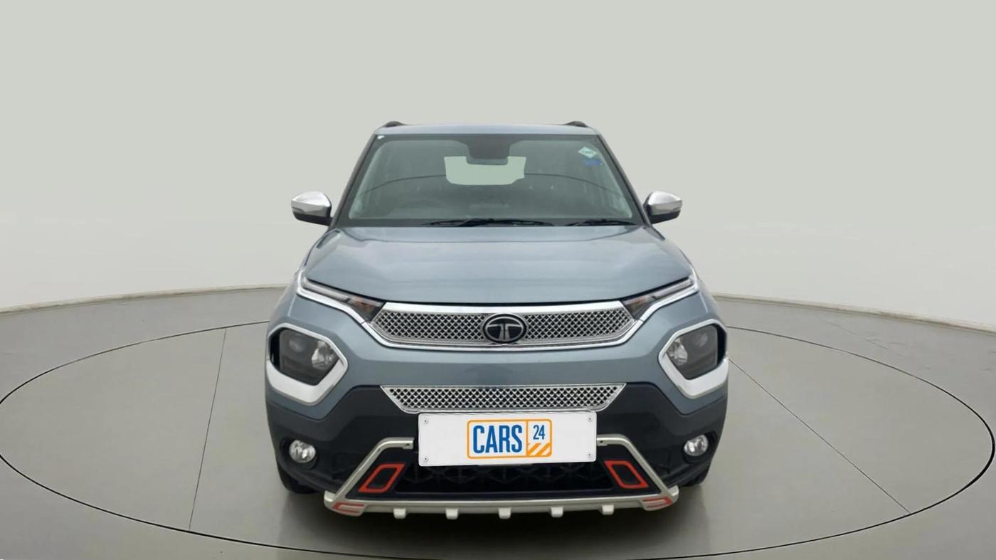 2024 Tata PUNCH ACCOMPLISHED DAZZLE SUNROOF CNG MT, CNG, Manual, 8,685 km, Front