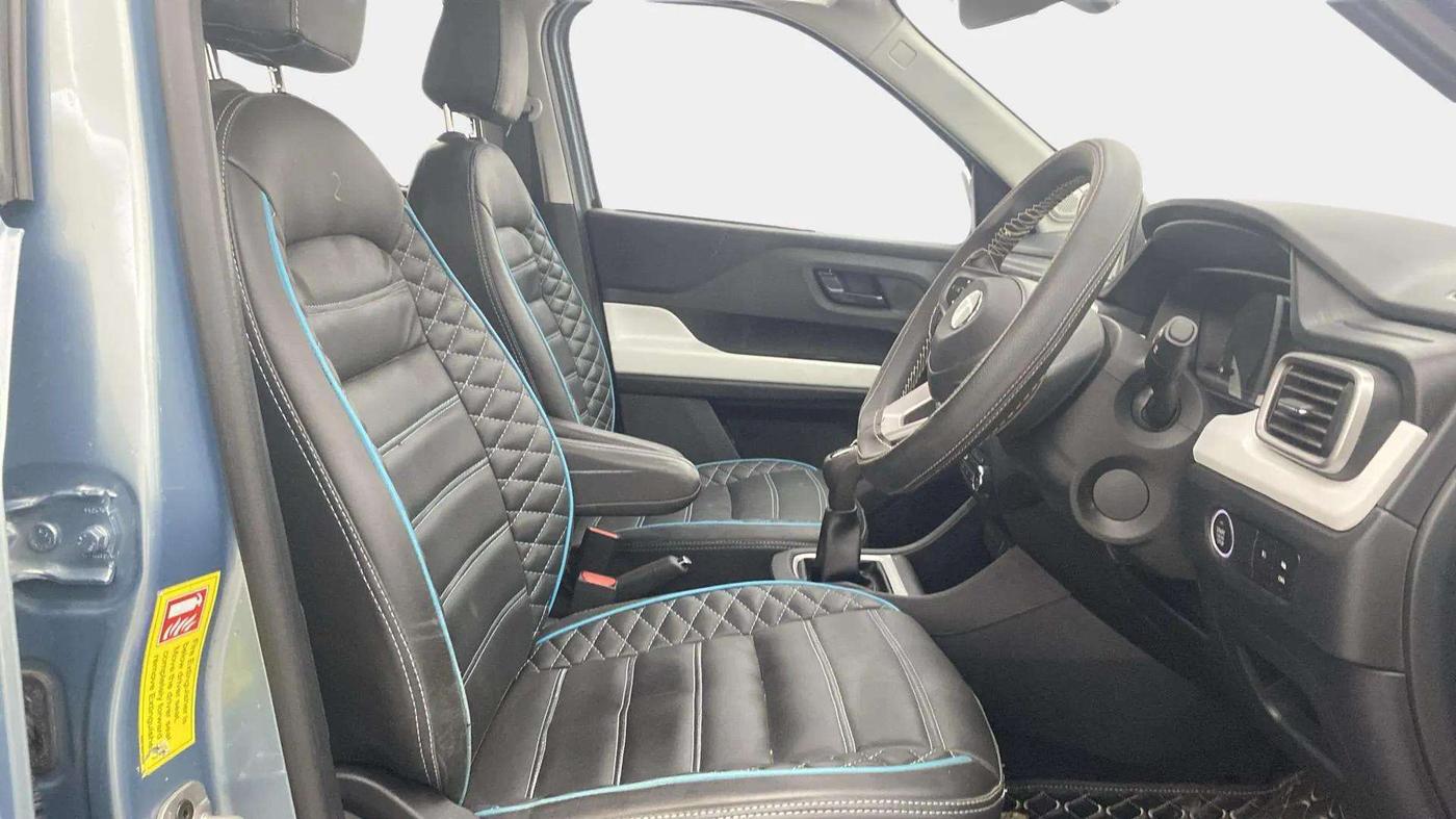 2024 Tata PUNCH ACCOMPLISHED DAZZLE SUNROOF CNG MT, CNG, Manual, 8,685 km, Right Side Front Door Cabin