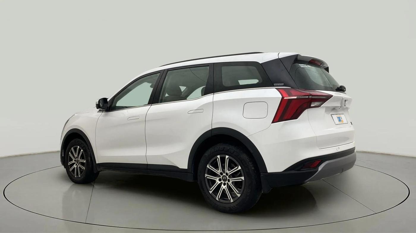 2022 Mahindra XUV700 AX 7 LUXURY D AT 7 STR, Diesel, Automatic, 25,202 km, Left Back Diagonal