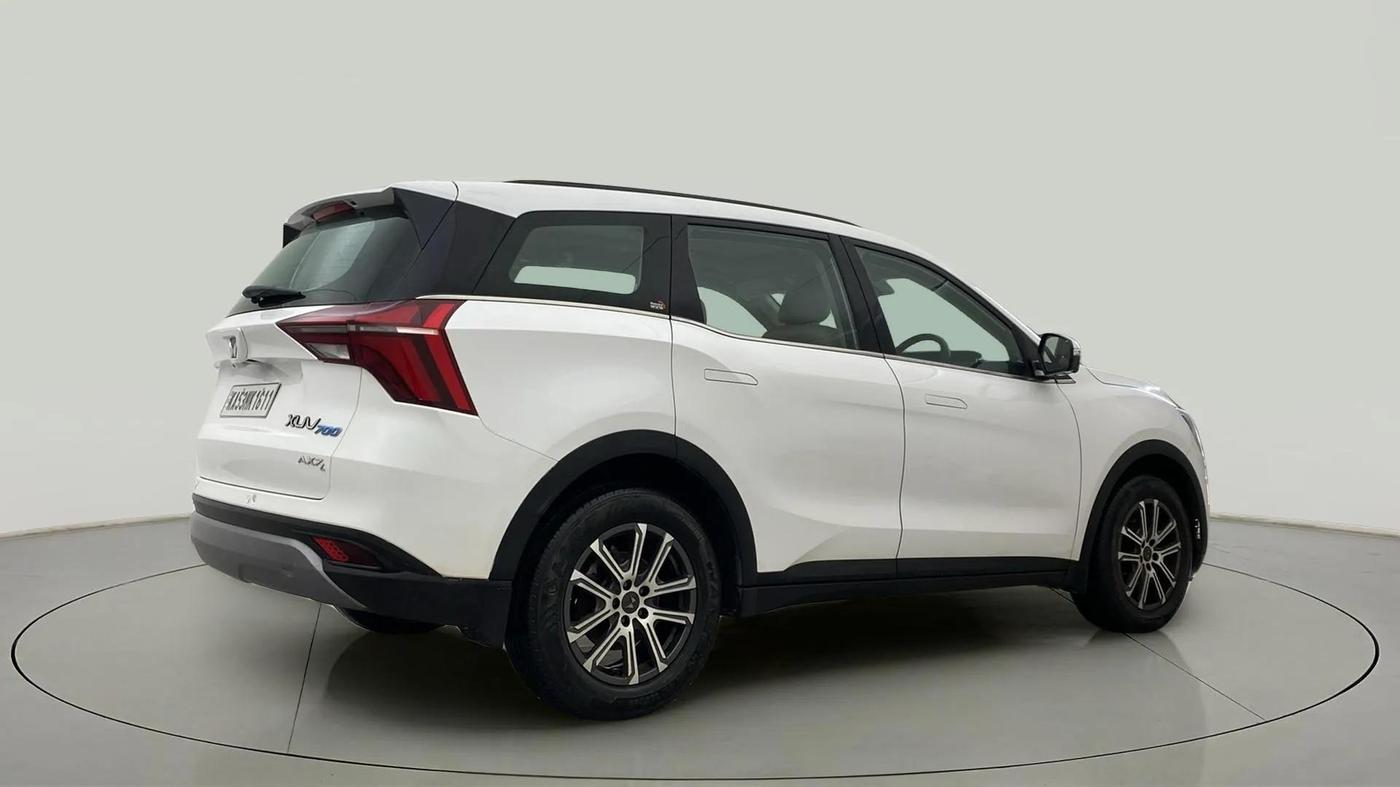 2022 Mahindra XUV700 AX 7 LUXURY D AT 7 STR, Diesel, Automatic, 25,202 km, Right Back Diagonal