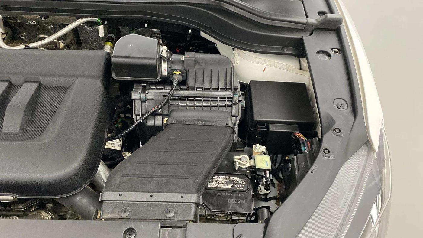2022 Mahindra XUV700 AX 7 LUXURY D AT 7 STR, Diesel, Automatic, 25,202 km, Engine View - Left