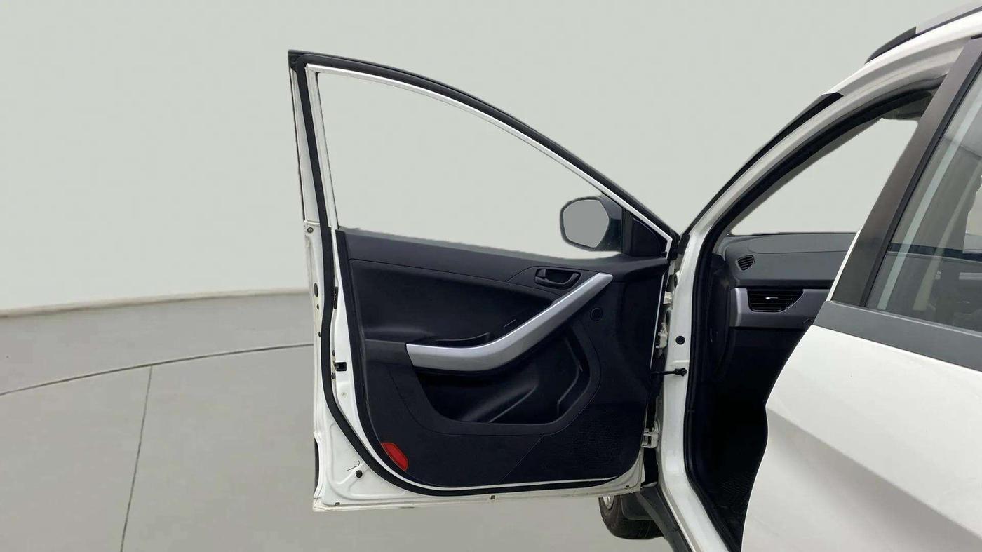 2021 Tata NEXON XM SUNROOF PETROL, Petrol, Manual, 16,355 km, LHS Front Door