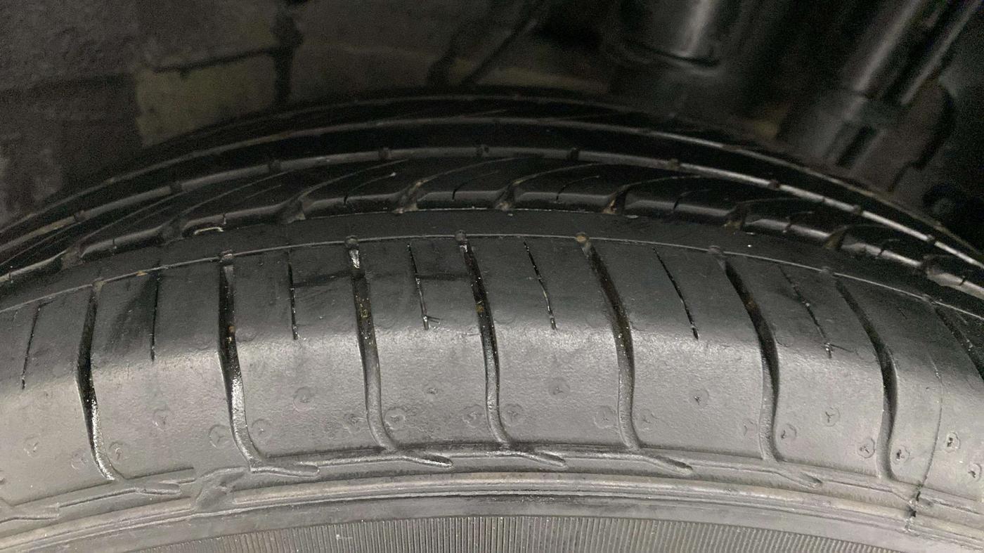 2021 Tata NEXON XM SUNROOF PETROL, Petrol, Manual, 16,355 km, Right Rear Tyre Tread
