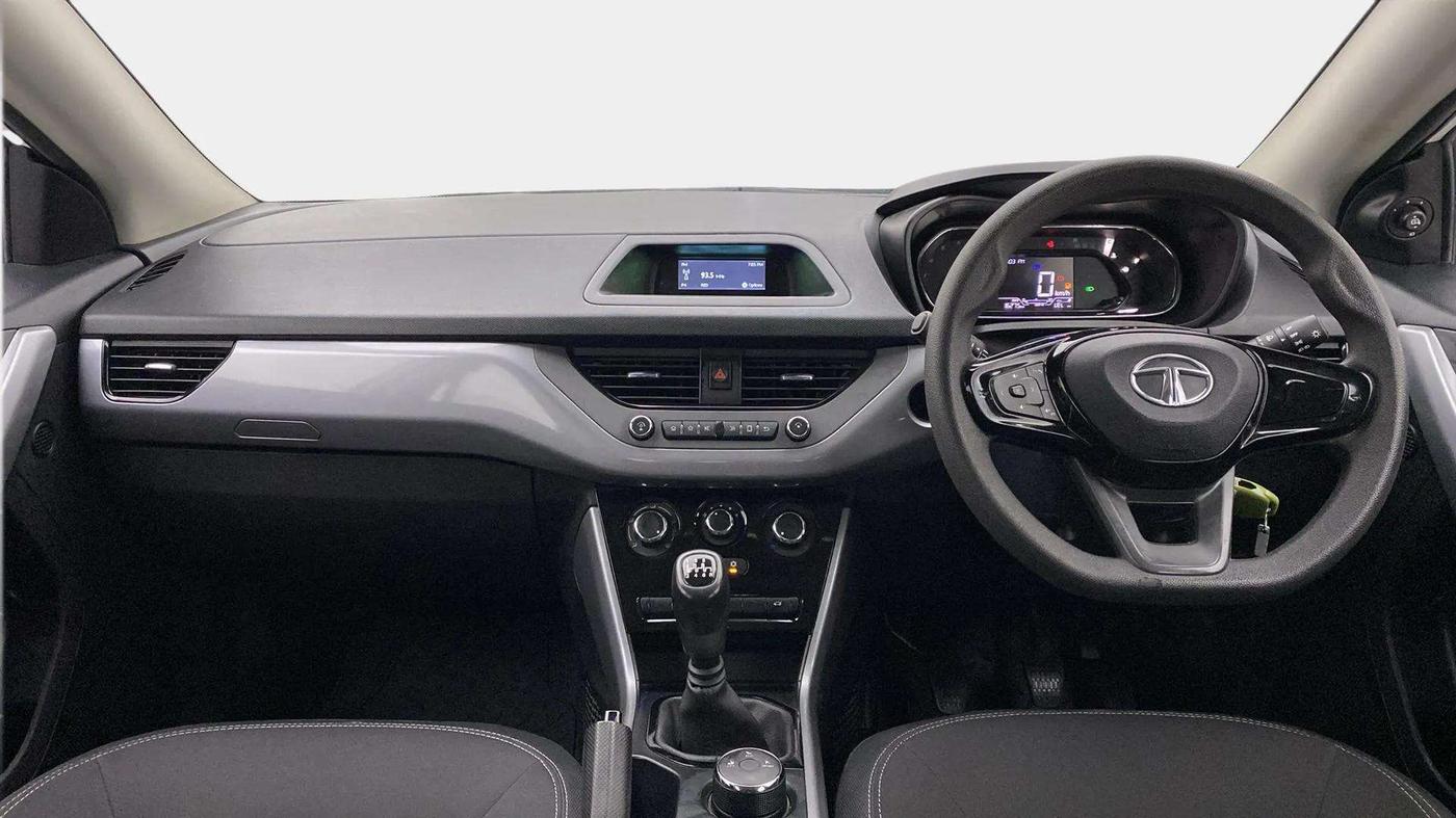 2021 Tata NEXON XM SUNROOF PETROL, Petrol, Manual, 16,355 km, Dashboard