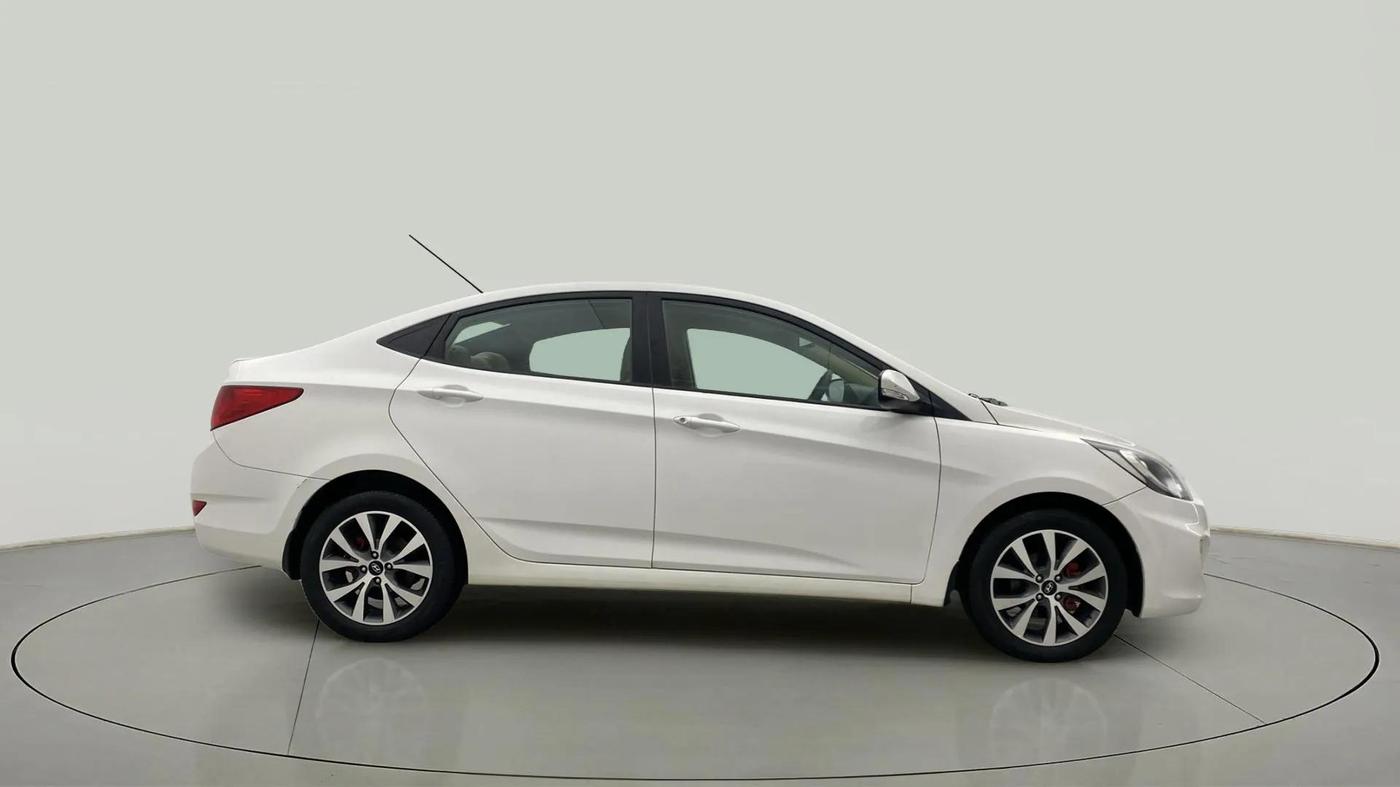 2014 Hyundai Verna FLUIDIC 1.4 VTVT CX, Petrol, Manual, 58,703 km, Right Side View