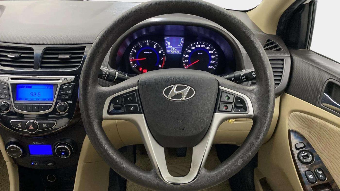 2014 Hyundai Verna FLUIDIC 1.4 VTVT CX, Petrol, Manual, 58,703 km, Steering Wheel Close Up