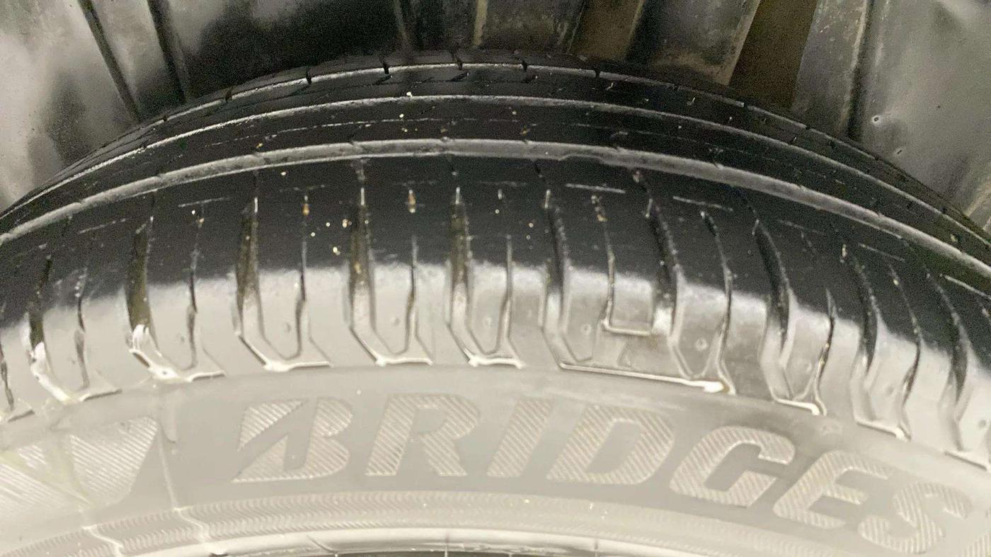 2021 Maruti Ertiga VXI CNG, CNG, Manual, 46,121 km, Left Rear Tyre Tread