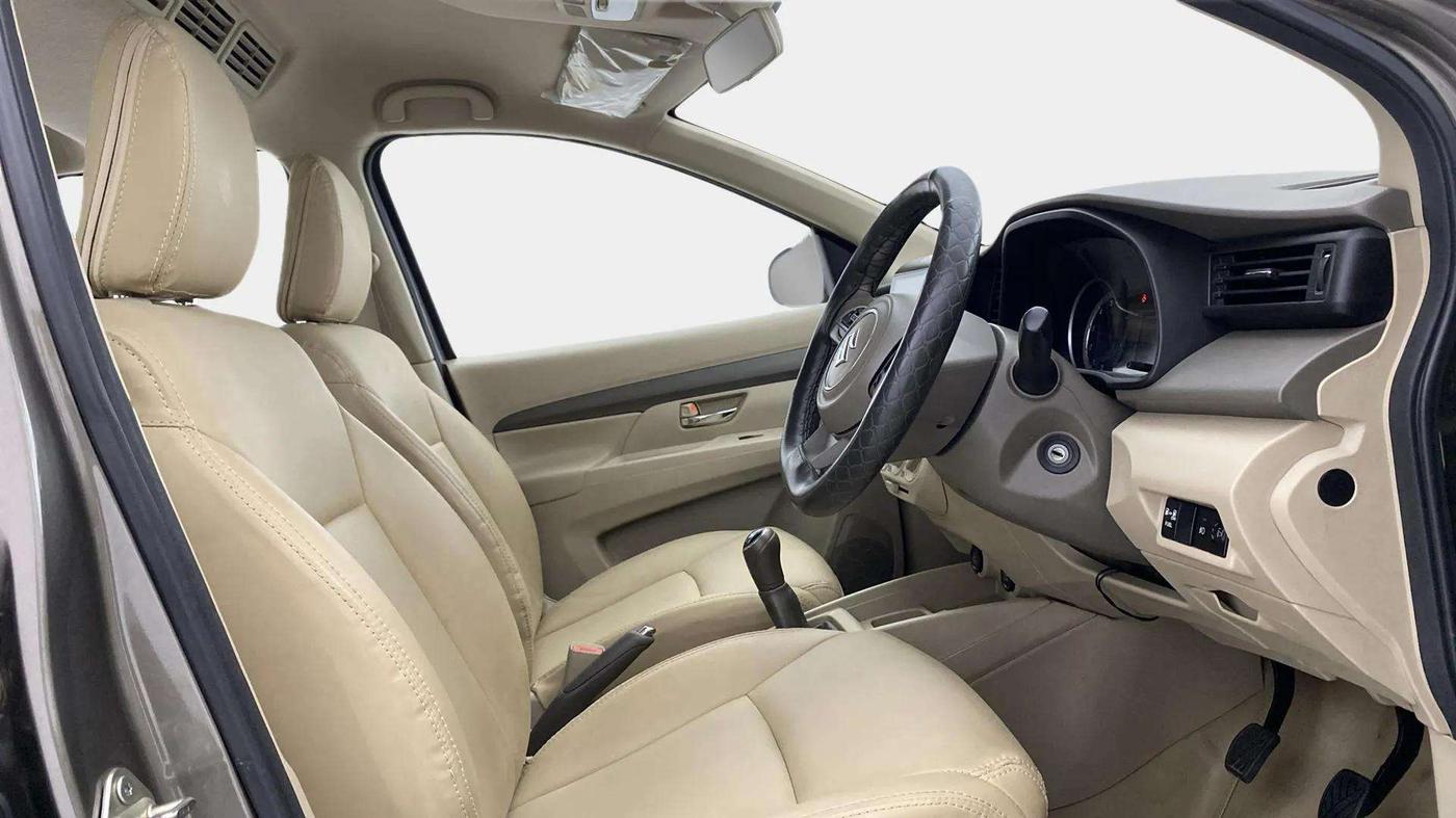 2021 Maruti Ertiga VXI CNG, CNG, Manual, 46,121 km, Right Side Front Door Cabin