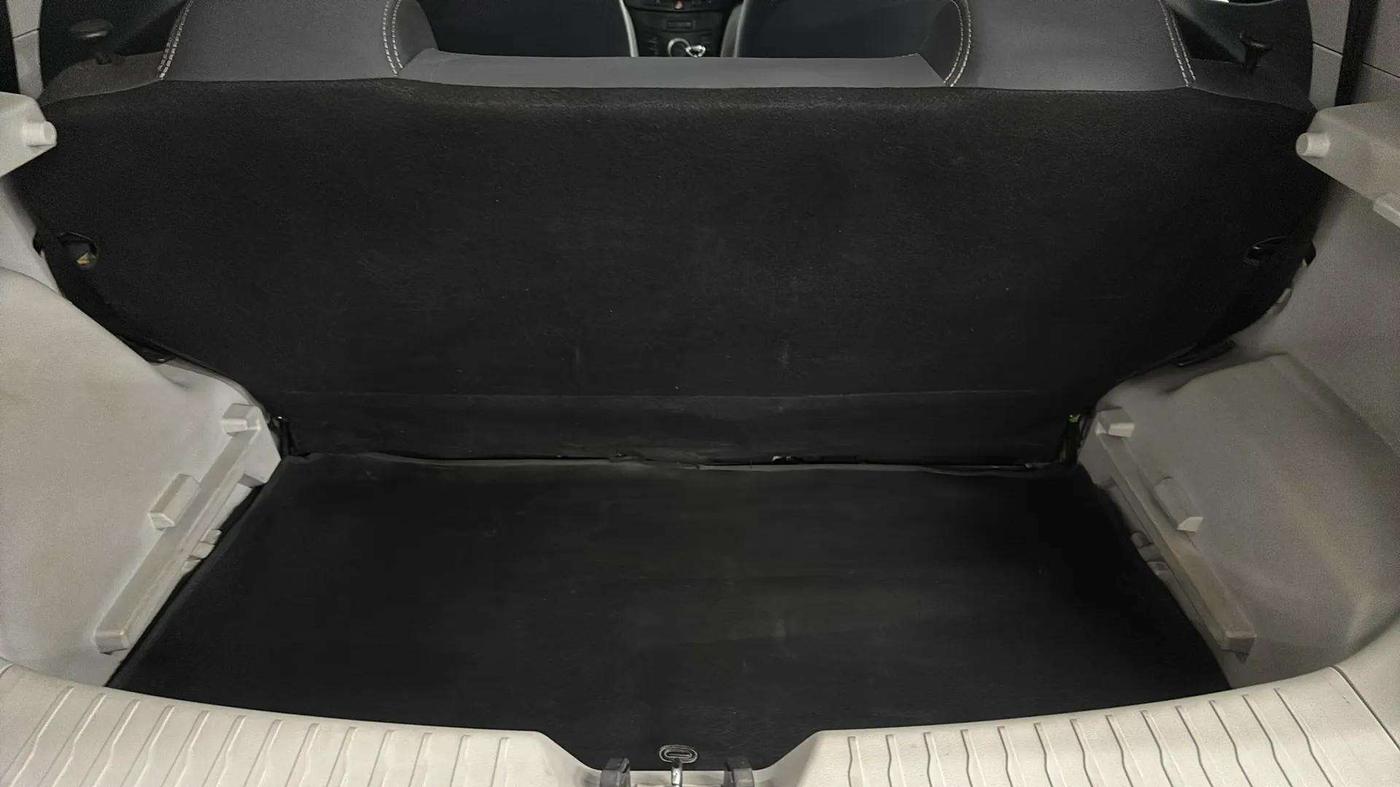 2022 Mahindra XUV300 W6 1.2 PETROL, Petrol, Manual, 47,484 km, Boot Open Zoomed View