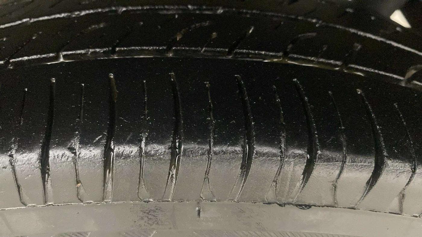2017 Maruti Wagon R 1.0 LXI CNG, CNG, Manual, 60,071 km, Left Rear Tyre Tread
