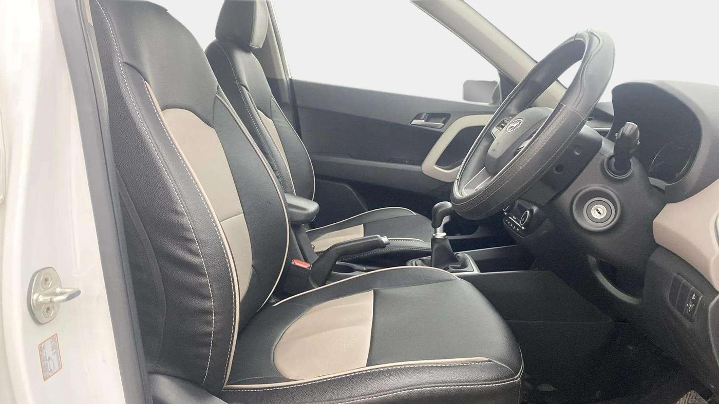 2017 Hyundai Creta SX 1.6 DIESEL, Diesel, Manual, 30,884 km, Right Side Front Door Cabin