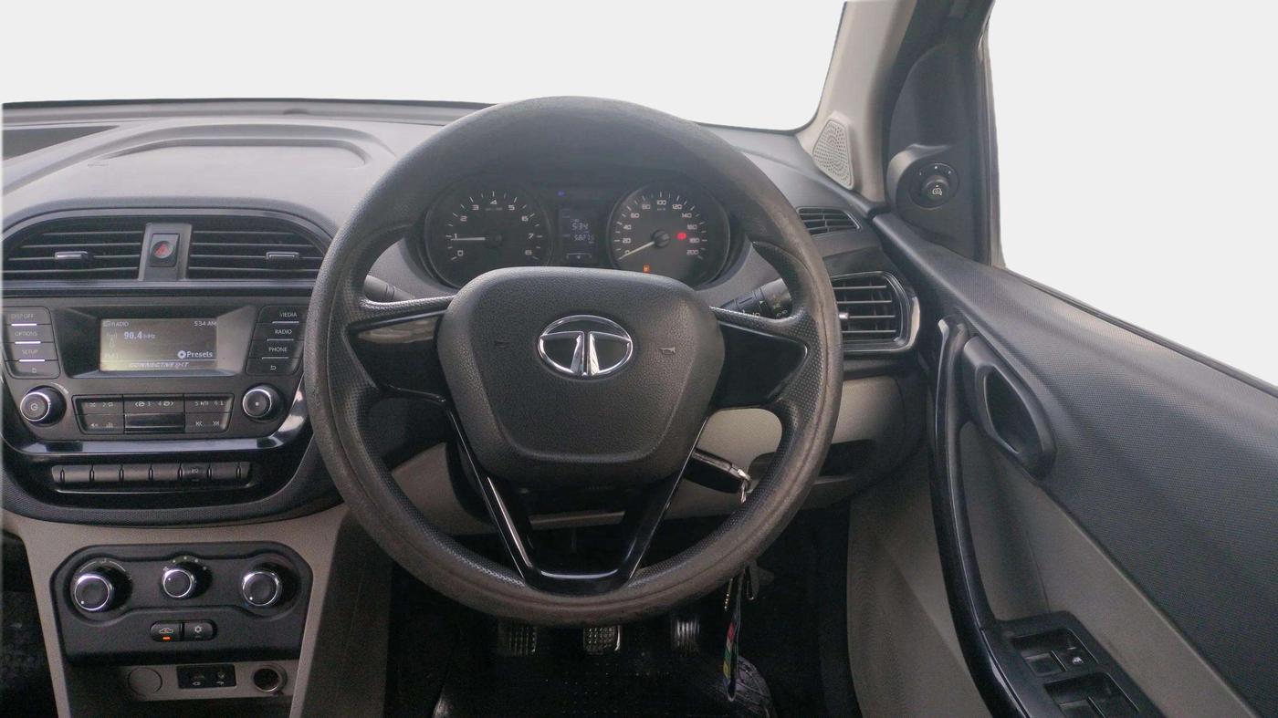 2018 Tata Tiago XT PETROL, Petrol, Manual, 58,275 km, Steering Wheel Close Up