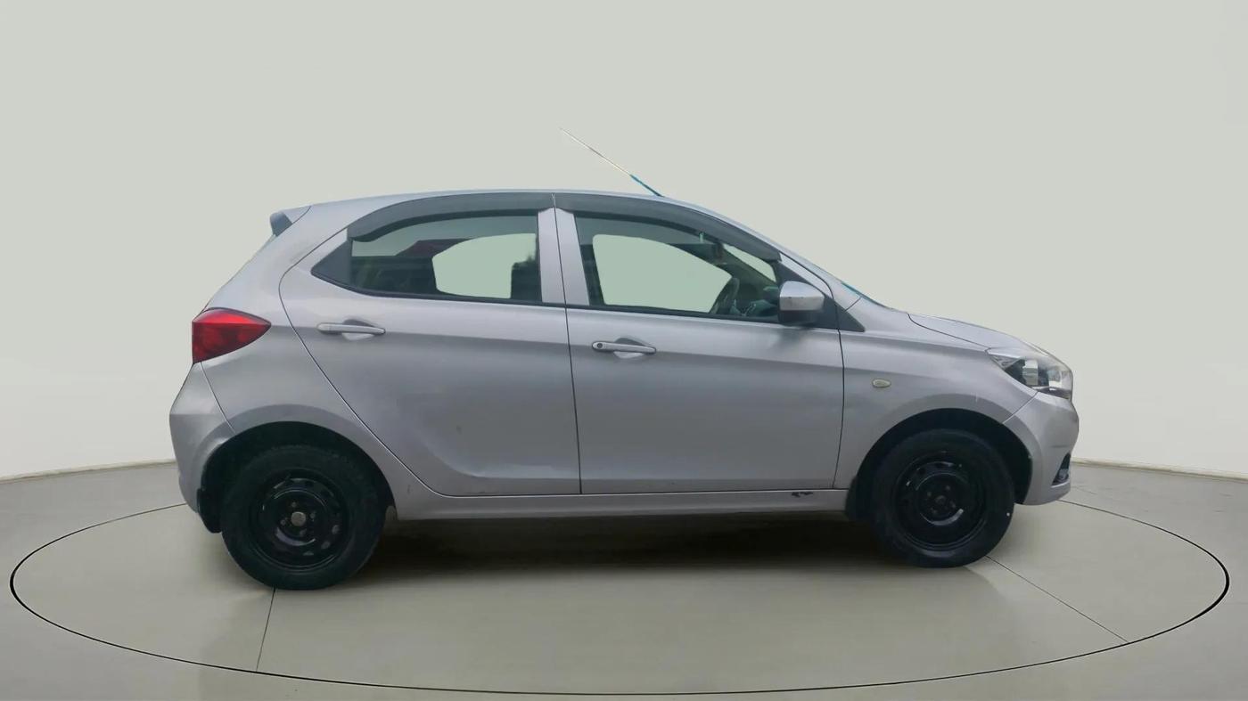 2018 Tata Tiago XT PETROL, Petrol, Manual, 58,275 km, Right Side View