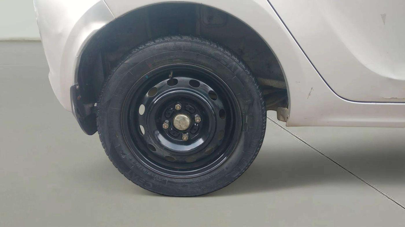 2018 Tata Tiago XT PETROL, Petrol, Manual, 58,275 km, Right Rear Wheel