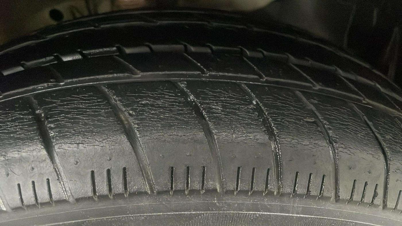 2019 Honda Amaze 1.2L I-VTEC E, Petrol, Manual, 19,674 km, Left Front Tyre Tread