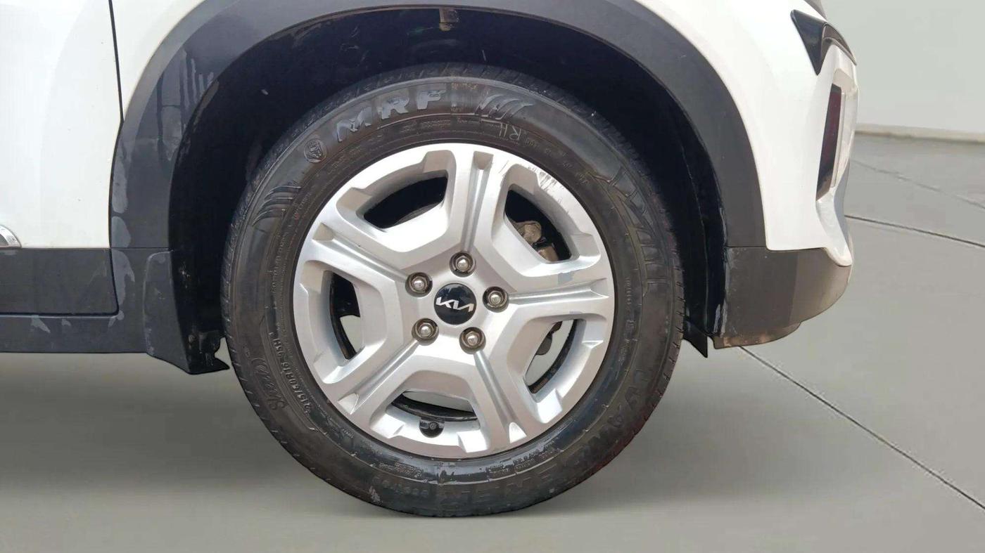 2022 KIA SONET HTK 1.2, Petrol, Manual, 26,331 km, Right Front Wheel