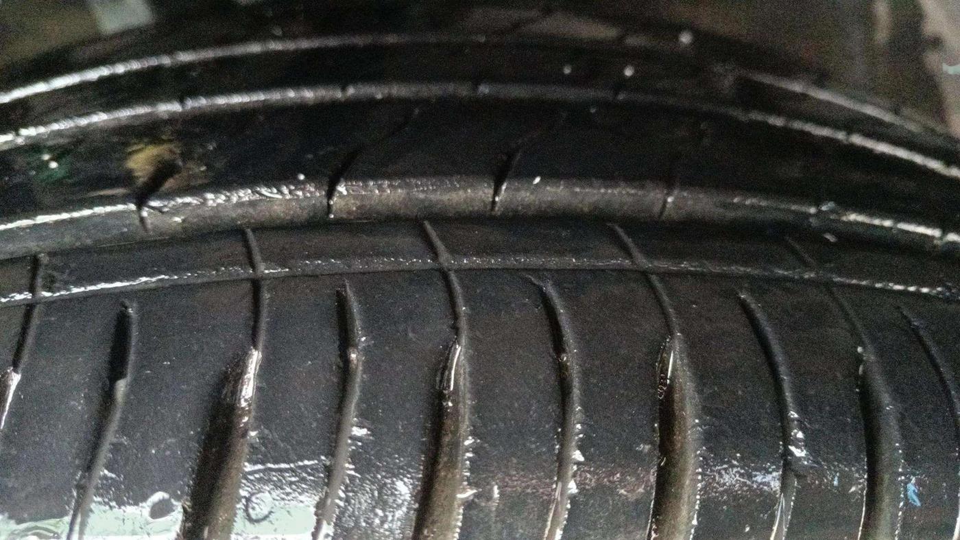 2022 KIA SONET HTK 1.2, Petrol, Manual, 26,331 km, Right Front Tyre Tread