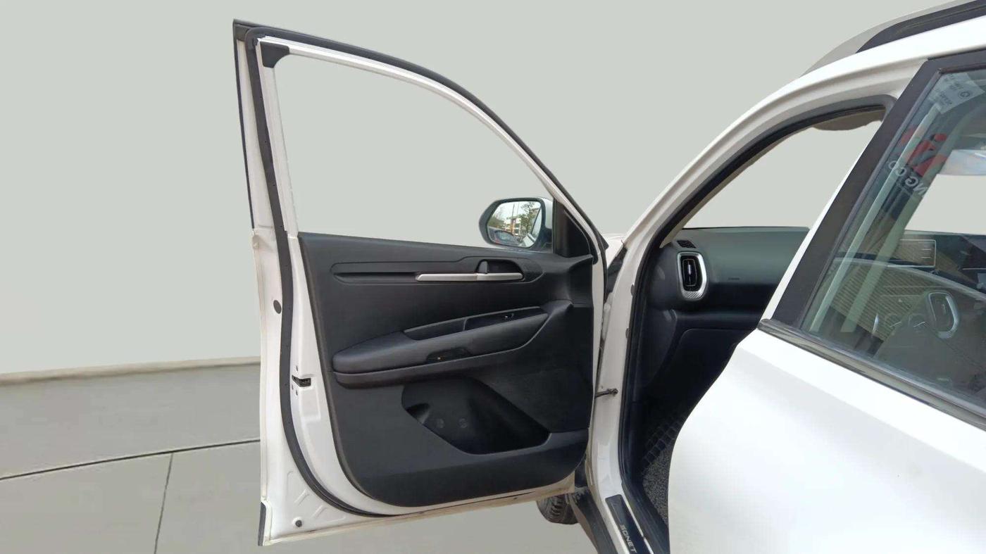 2022 KIA SONET HTK 1.2, Petrol, Manual, 26,331 km, LHS Front Door