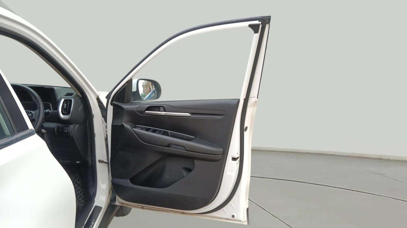 2022 KIA SONET HTK 1.2, Petrol, Manual, 26,331 km, RHS Front Door