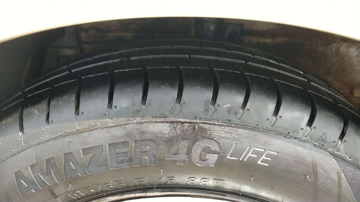 2017 Maruti Ertiga VDI SHVS, Diesel, Manual, 1,19,224 km, Left Front Tyre Tread