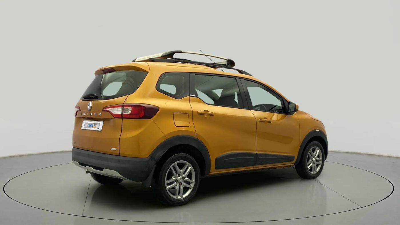 2019 Renault TRIBER RXZ, Petrol, Manual, 86,606 km, Right Back Diagonal