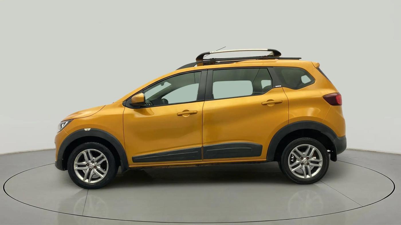 2019 Renault TRIBER RXZ, Petrol, Manual, 86,606 km, Left Side