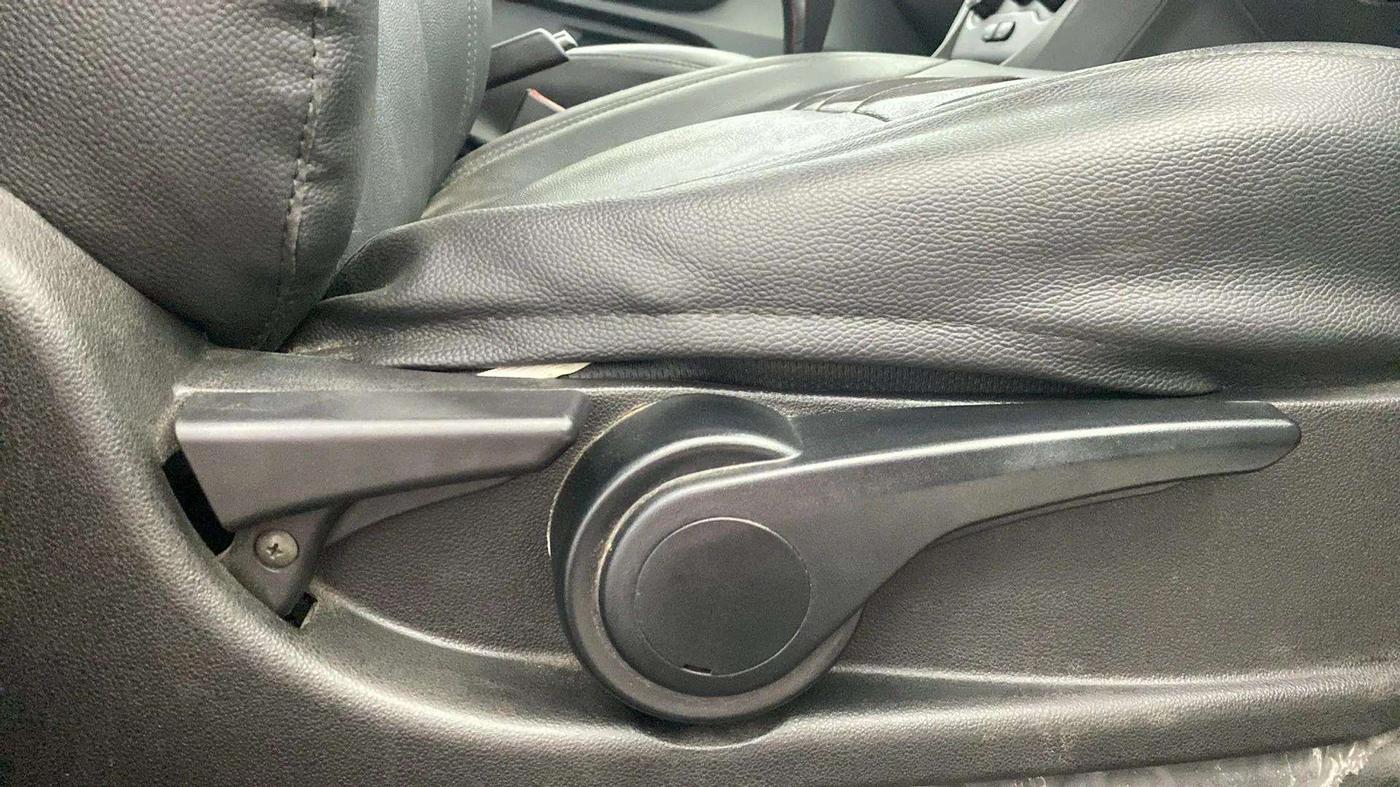 2018 Tata TIGOR XZA PETROL, Petrol, Automatic, 31,425 km, Driver Side Adjustment Panel