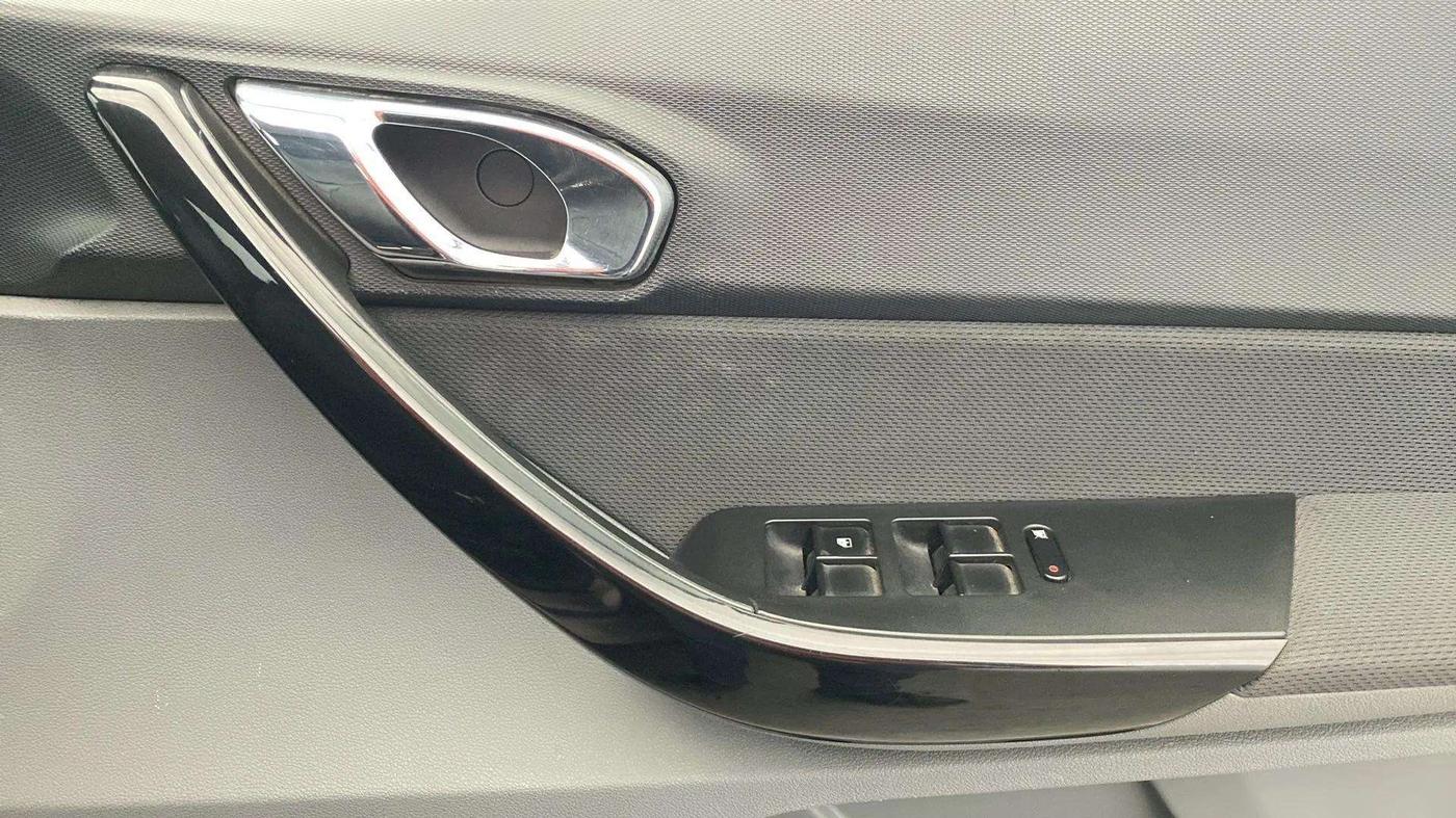 2018 Tata TIGOR XZA PETROL, Petrol, Automatic, 31,425 km, Driver Side Door Panels Control