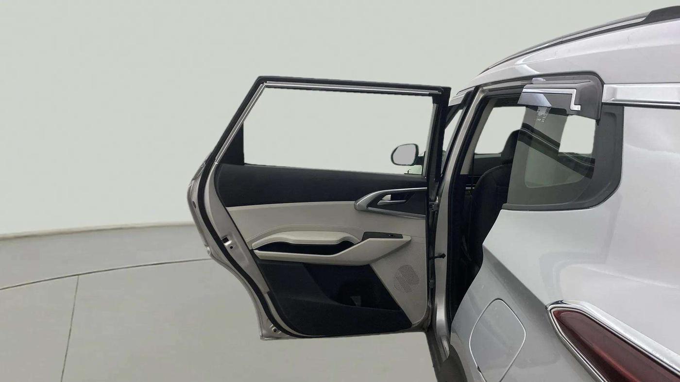 2023 KIA CARENS PRESTIGE 1.4 PETROL 7 STR, Petrol, Manual, 13,379 km, LHS Rear Door