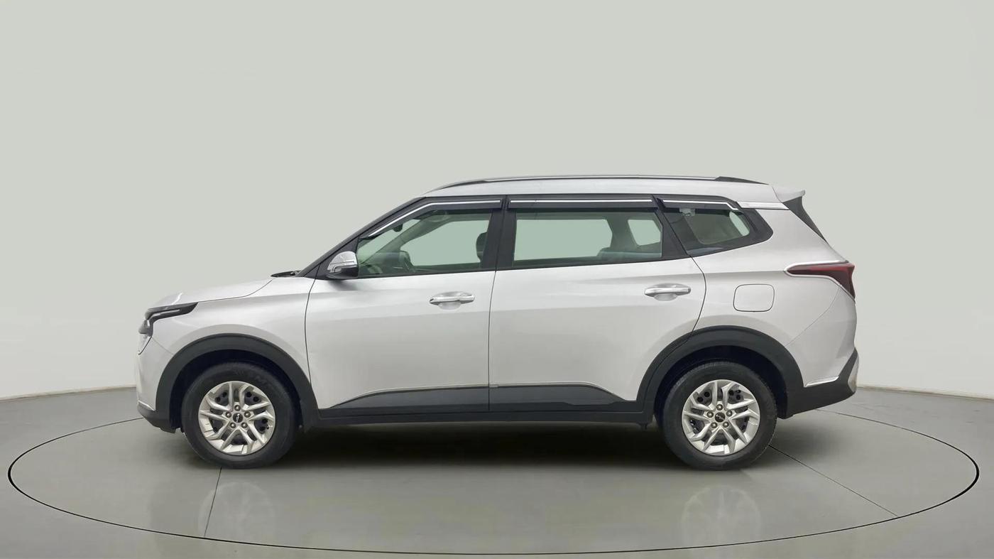 2023 KIA CARENS PRESTIGE 1.4 PETROL 7 STR, Petrol, Manual, 13,379 km, Left Side
