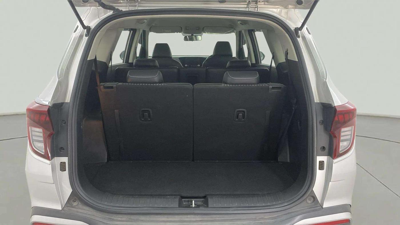 2023 KIA CARENS PRESTIGE 1.4 PETROL 7 STR, Petrol, Manual, 13,379 km, Boot Open Zoomed View