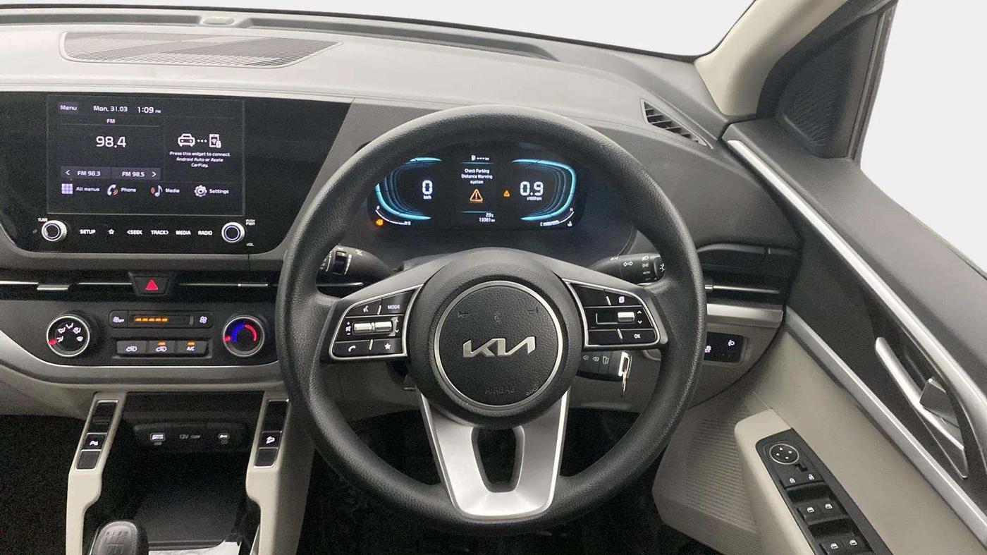 2023 KIA CARENS PRESTIGE 1.4 PETROL 7 STR, Petrol, Manual, 13,379 km, Steering Wheel Close Up