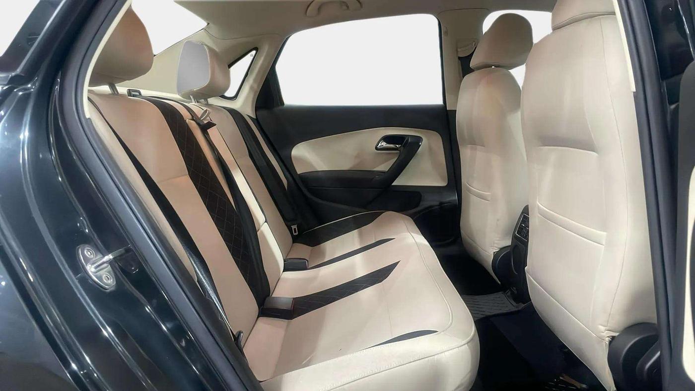 2021 Skoda Rapid 1.0 AMBITION TSI MT, Petrol, Manual, 26,839 km, Right Side Rear Door Cabin