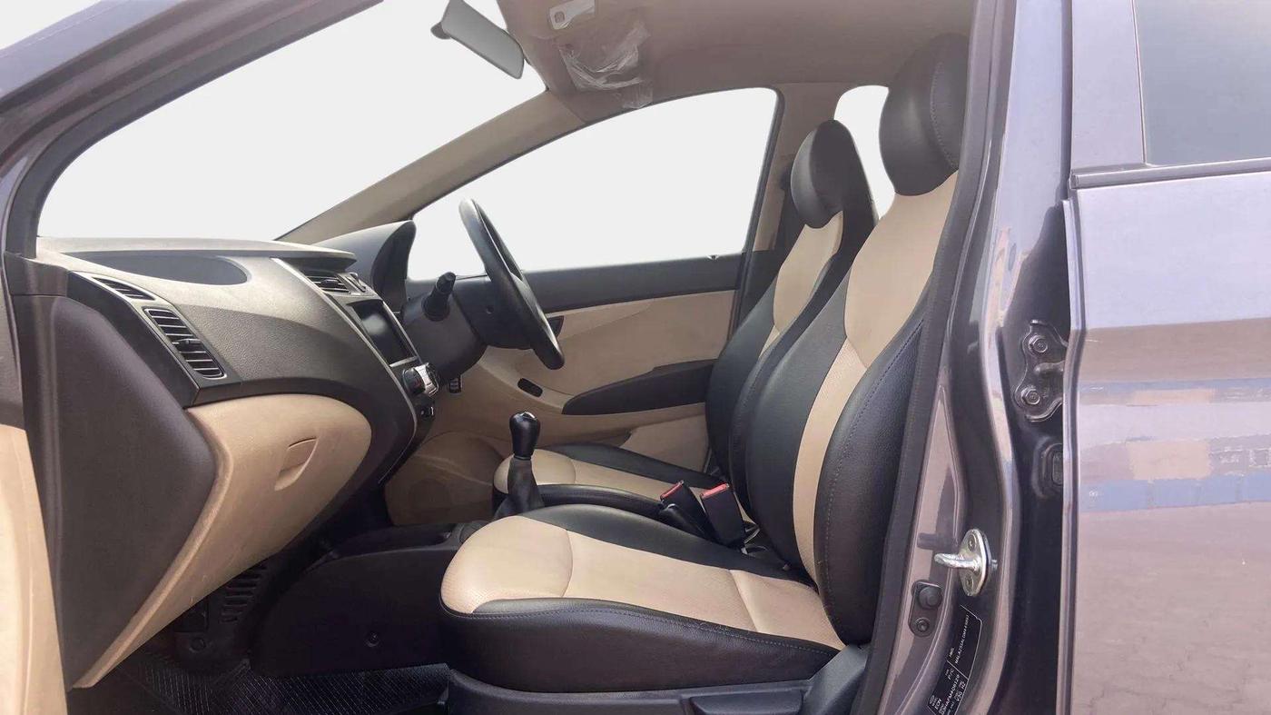 2016 Hyundai Eon ERA +, Petrol, Manual, 54,848 km, Right Side Front Door Cabin