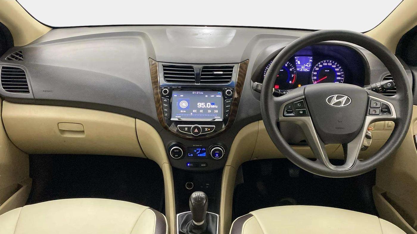 2016 Hyundai Verna 1.6 VTVT SX, Petrol, Manual, 21,724 km, Dashboard