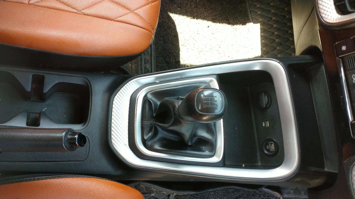 2020 KIA SONET HTK PLUS 1.2, Petrol, Manual, 53,439 km, Gear Lever