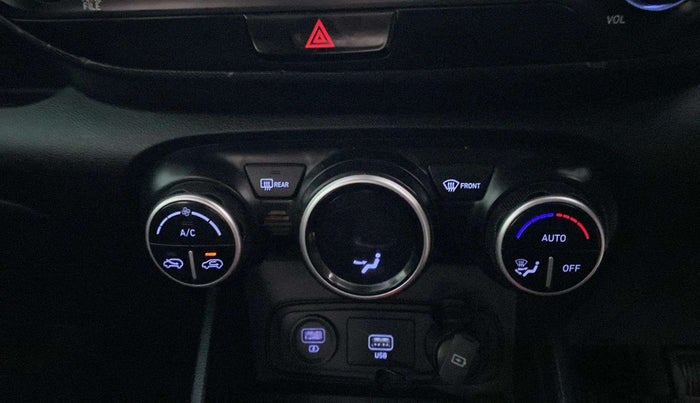 2019 Hyundai VENUE SX PLUS 1.0 TURBO DCT, Petrol, Automatic, 44,210 km, AC Unit - Front vent has minor damage