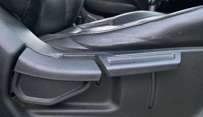 2019 Hyundai VENUE SX PLUS 1.0 TURBO DCT, Petrol, Automatic, 44,210 km, Driver Side Adjustment Panel