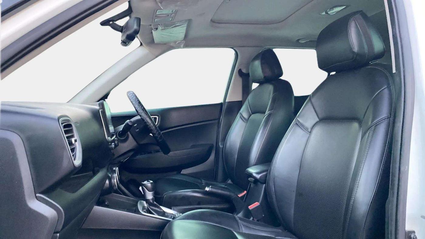 2019 Hyundai VENUE SX PLUS 1.0 TURBO DCT, Petrol, Automatic, 44,210 km, Right Side Front Door Cabin