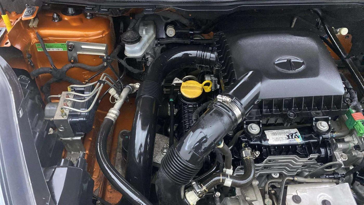 2019 Tata NEXON XZ PETROL, Petrol, Manual, 46,375 km, Engine View - Right
