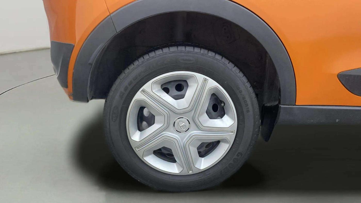 2019 Tata NEXON XZ PETROL, Petrol, Manual, 46,375 km, Right Rear Wheel