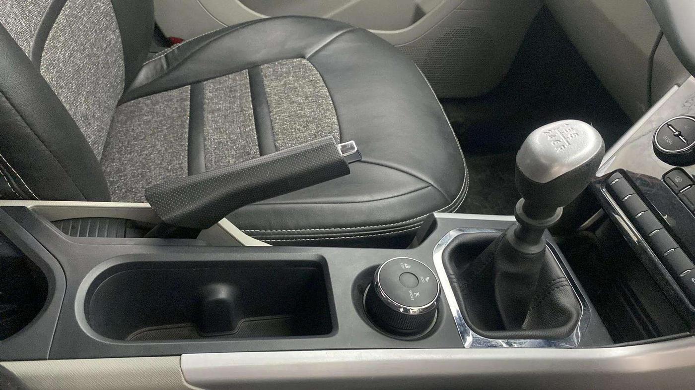 2019 Tata NEXON XZ PETROL, Petrol, Manual, 46,375 km, Gear Lever