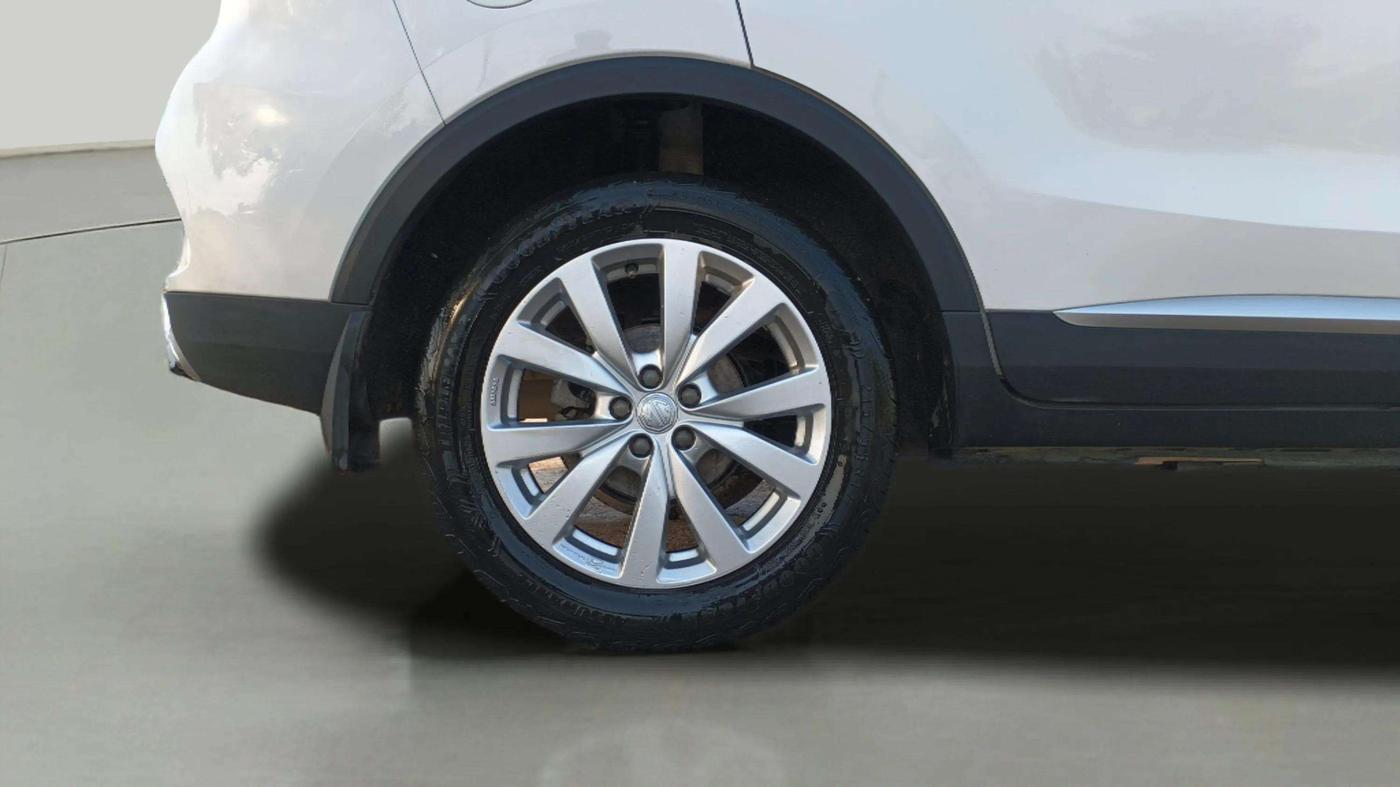 2023 MG ASTOR SUPER 1.5 MT, Petrol, Manual, 30,559 km, Right Rear Wheel