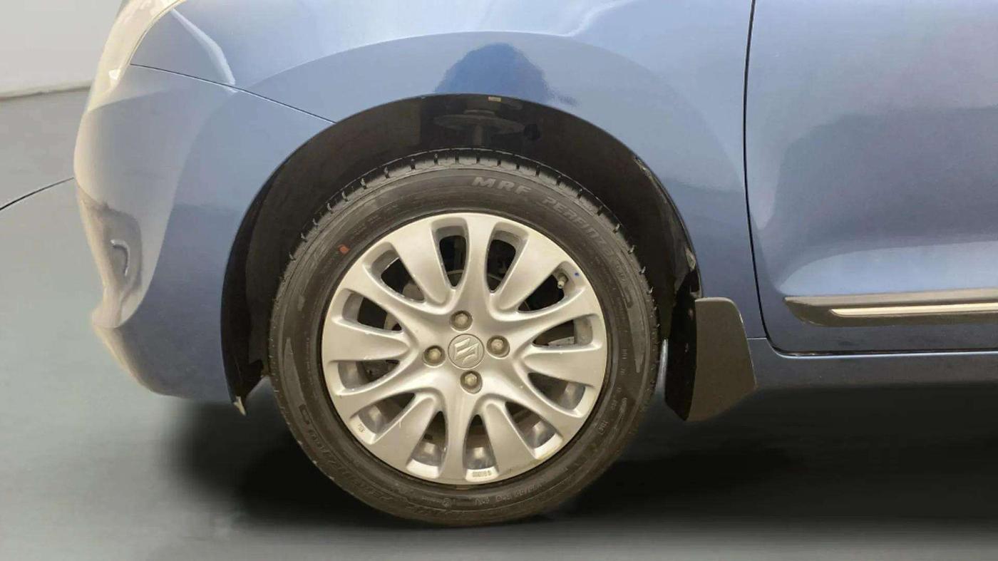 2017 Maruti Baleno ZETA PETROL 1.2, Petrol, Manual, 65,788 km, Left Front Wheel