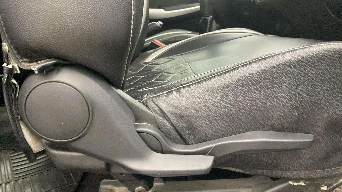 2017 Maruti Baleno ZETA PETROL 1.2, Petrol, Manual, 65,788 km, Driver Side Adjustment Panel