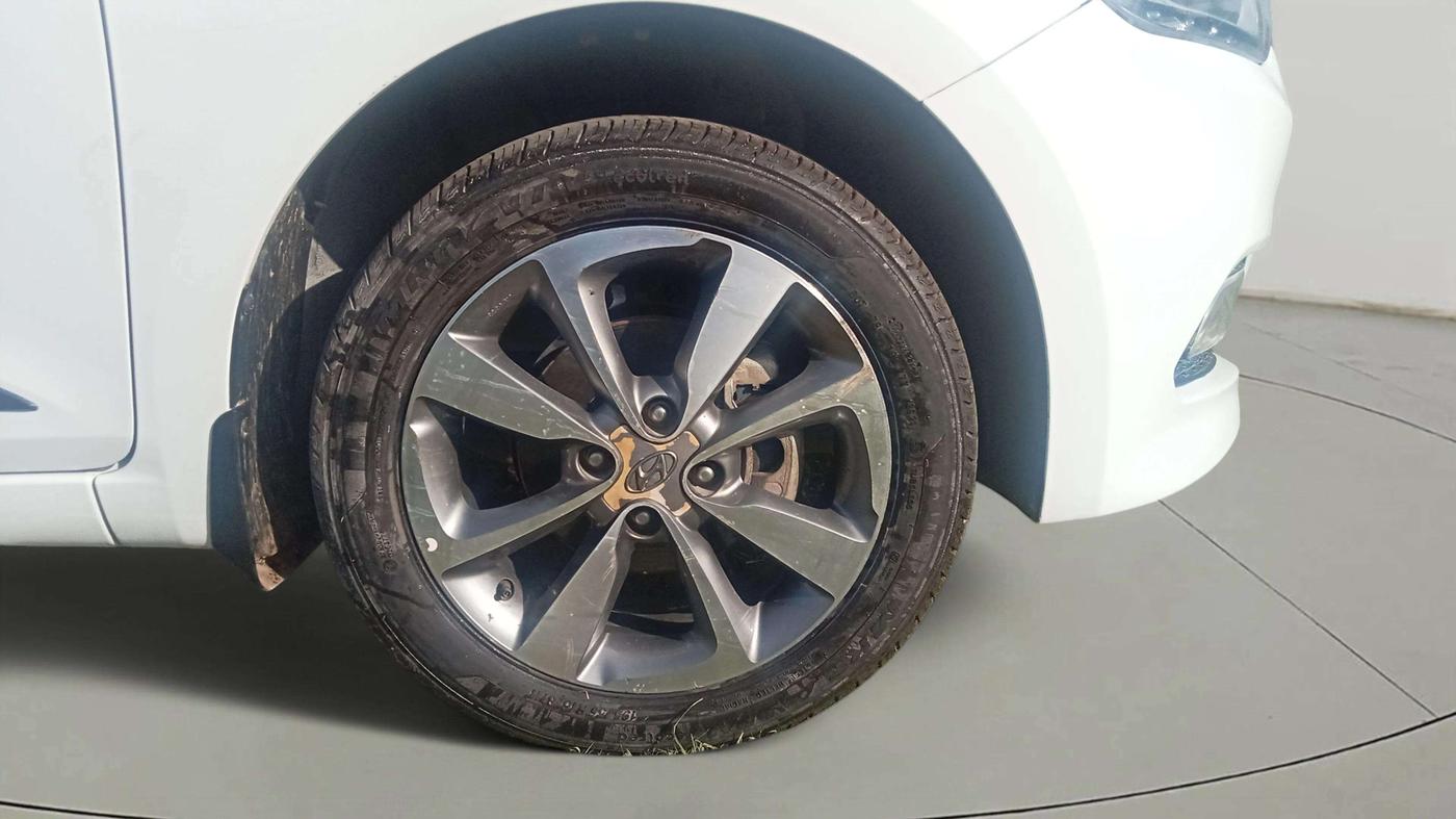 2018 Hyundai Elite i20 ASTA 1.2, Petrol, Manual, 70,988 km, Right Front Wheel
