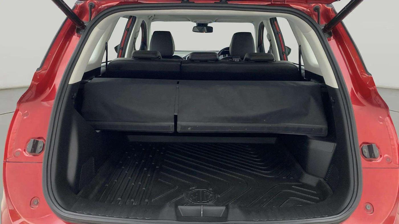 2020 MG HECTOR SHARP 1.5 DCT PETROL, Petrol, Automatic, 35,389 km, Boot Open Zoomed View