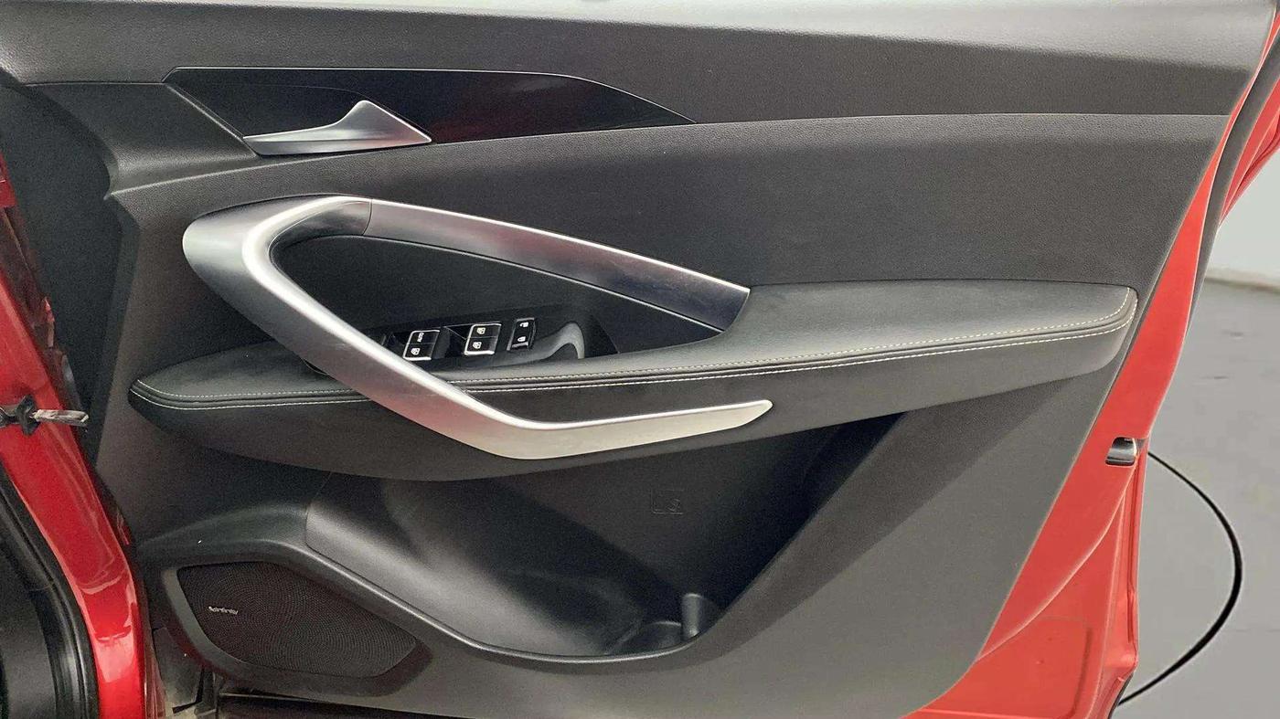 2020 MG HECTOR SHARP 1.5 DCT PETROL, Petrol, Automatic, 35,389 km, Driver Side Door Panels Control