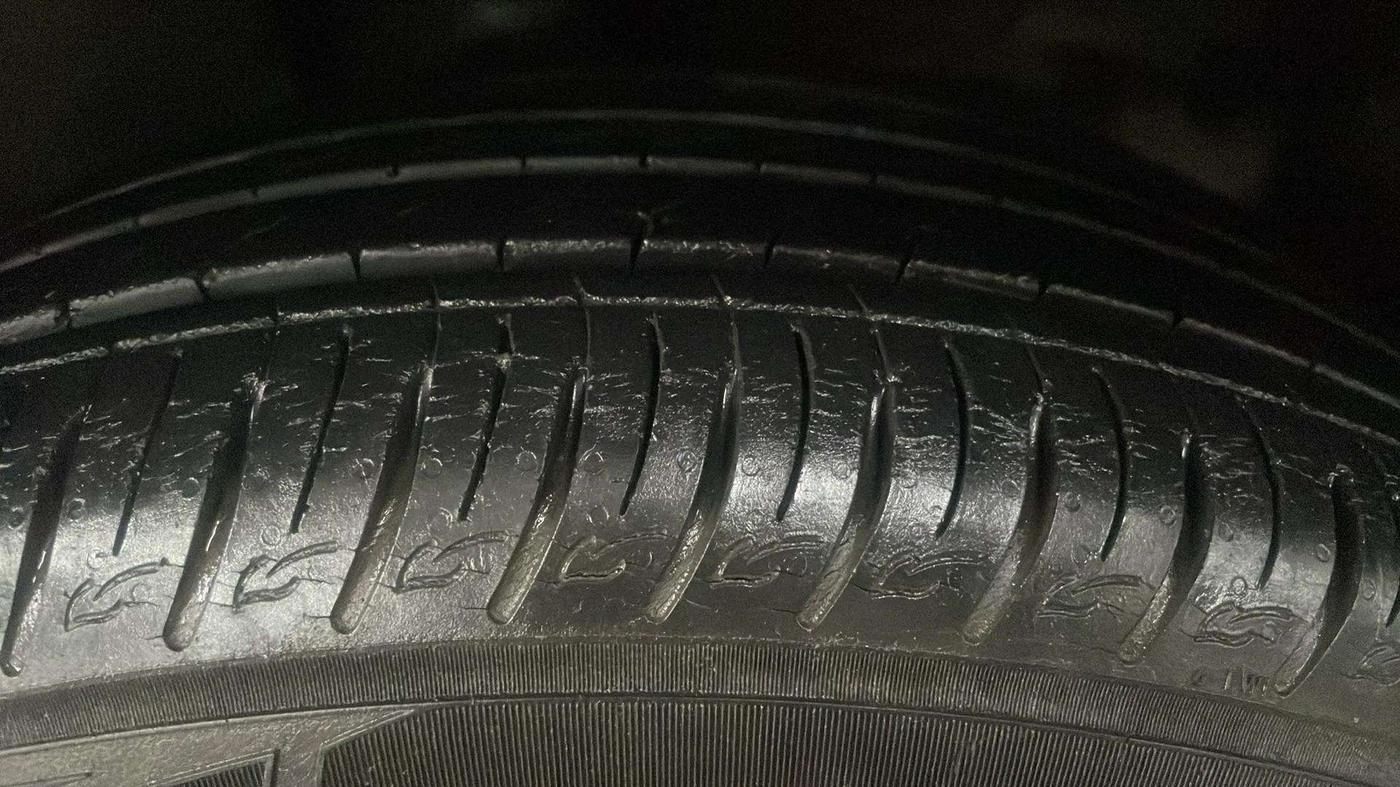 2020 KIA SONET GTX PLUS 1.0 IMT, Petrol, Manual, 19,205 km, Right Front Tyre Tread