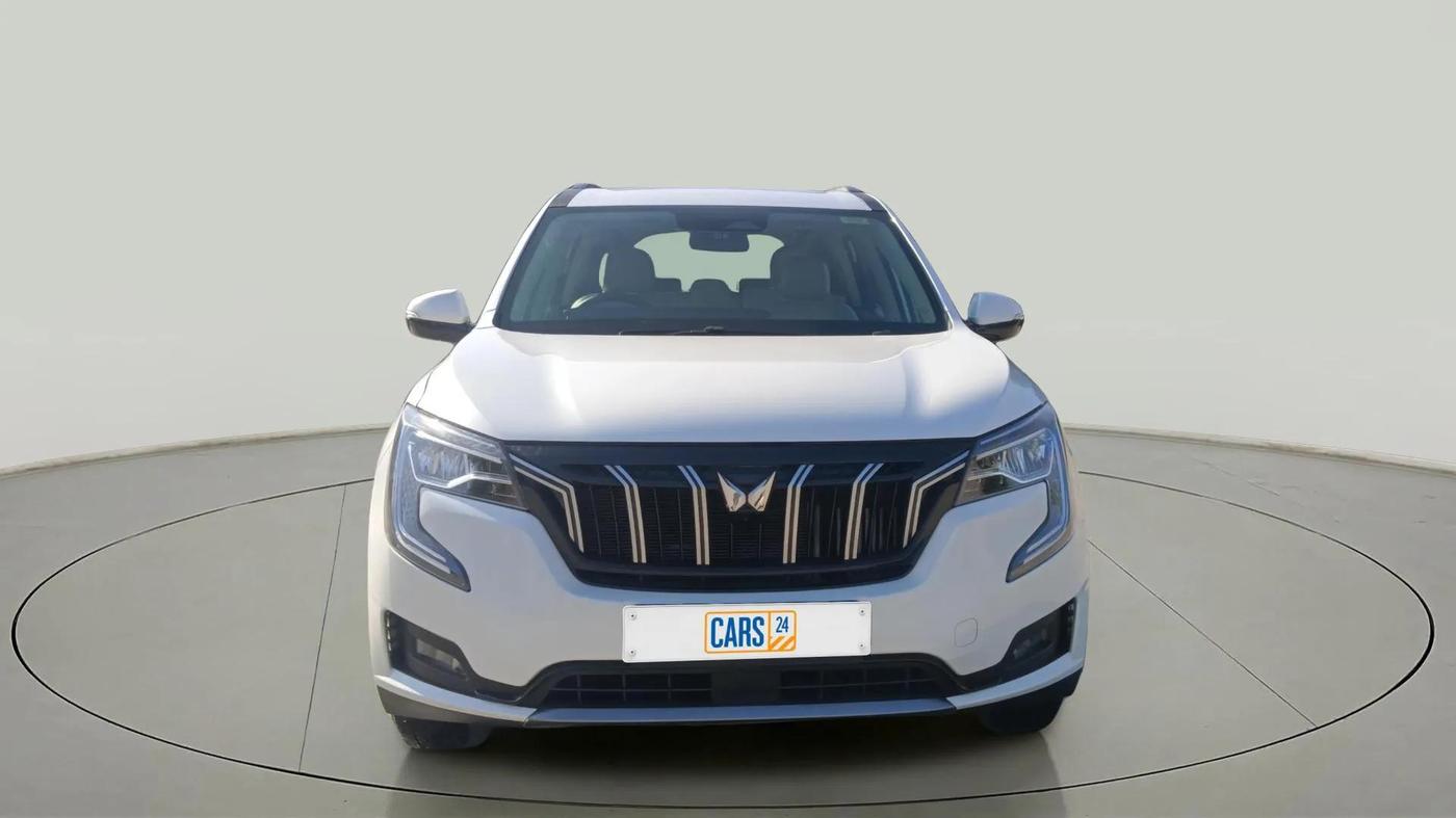 2022 Mahindra XUV700 AX 7 D AT 7 STR, Diesel, Automatic, 24,581 km, Front